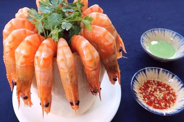 Cách làm tôm hấp nước dừa ngọt ngon dễ làm ai cũng thích